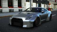 Nissan GT-R Qepqopax para GTA 4