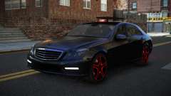 Mercedes-Benz E63 AMG Rezaxovig para GTA 4