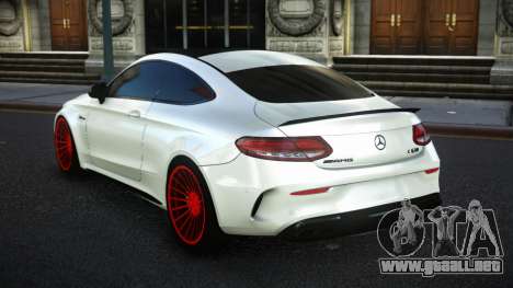 Mercedes-Benz C63S AMG Luladanog para GTA 4