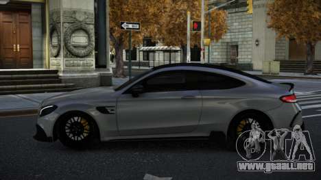 Mercedes-Benz C63S AMG Cufnositi para GTA 4