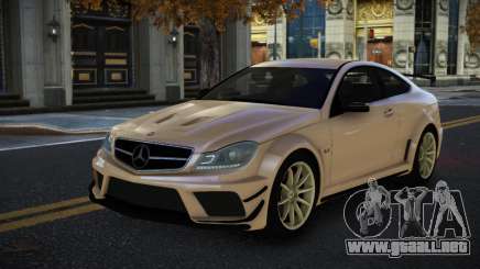 Mercedes-Benz C63 AMG Nomah para GTA 4