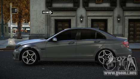 Mercedes-Benz C63 AMG Mivfibada para GTA 4