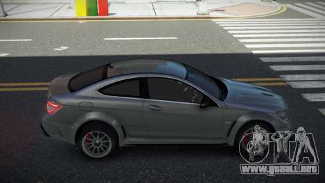 Mercedes-Benz C63 AMG Kinnoqef para GTA 4