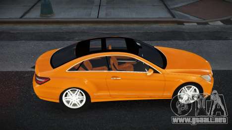 Mercedes-Benz E500 Xirefogu para GTA 4