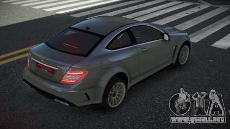 Mercedes-Benz C63 AMG Kinnoqef para GTA 4
