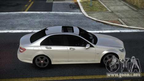 Mercedes-Benz C180 Rizzaxam para GTA 4