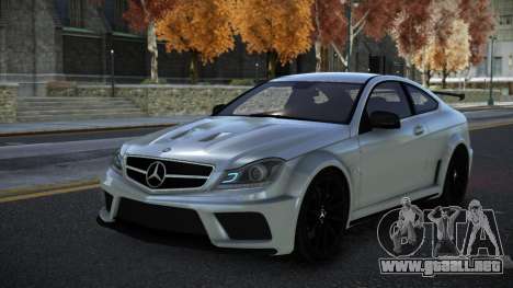 Mercedes-Benz C63 AMG Luepo para GTA 4