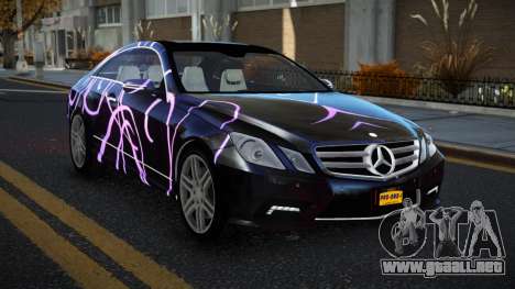 Mercedes-Benz E500 Ashah S9 para GTA 4