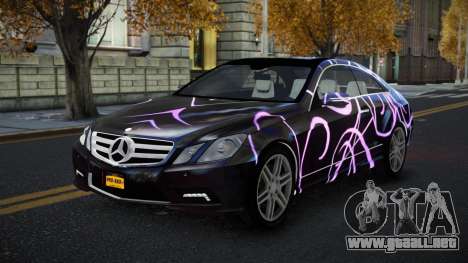 Mercedes-Benz E500 Ashah S9 para GTA 4