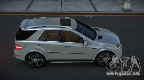 Mercedes-Benz ML63 AMG Denebuqah para GTA 4