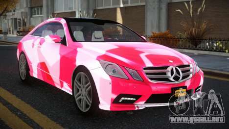 Mercedes-Benz E500 Ashah S4 para GTA 4