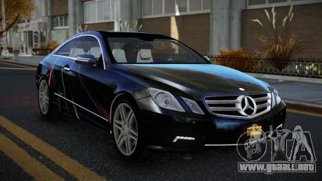 Mercedes-Benz E500 Ashah S12 para GTA 4