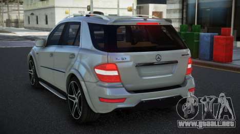 Mercedes-Benz ML63 AMG Denebuqah para GTA 4