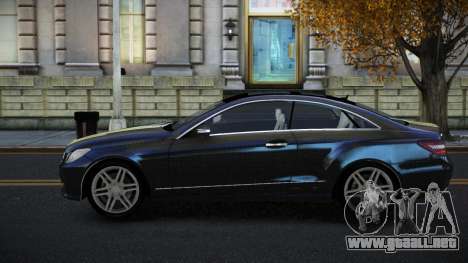 Mercedes-Benz E500 Ashah S11 para GTA 4