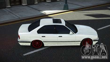 BMW M5 Sukro para GTA 4