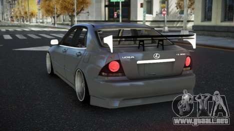 Lexus IS300 Wuiqu para GTA 4