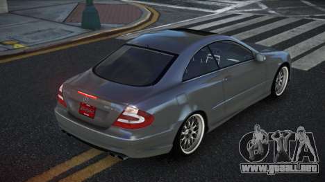 Mercedes-Benz CLK55 AMG Makdaz para GTA 4