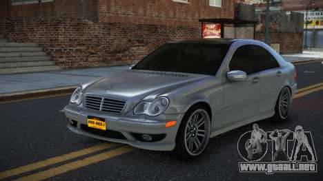 Mercedes-Benz C32 AMG Yufazaf para GTA 4