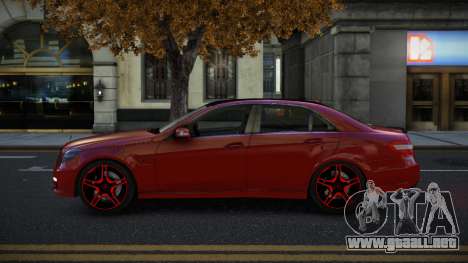 Mercedes-Benz E63 AMG Guju para GTA 4