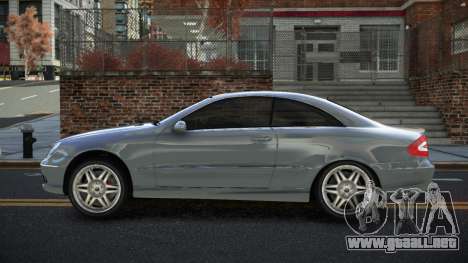 Mercedes-Benz CLK55 AMG Zijvi para GTA 4