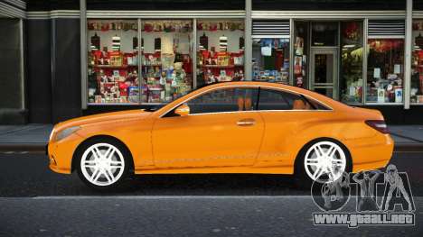Mercedes-Benz E500 Xirefogu para GTA 4