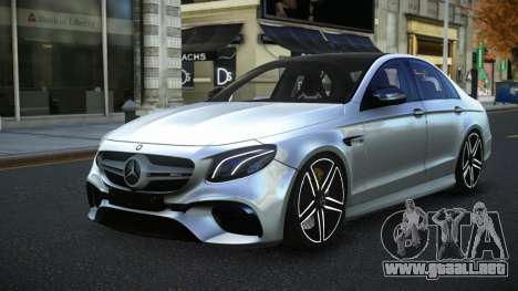 Mercedes-Benz E63 AMG Pipagoka para GTA 4