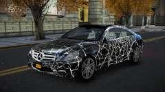 Mercedes-Benz E500 Ashah S5 para GTA 4