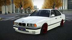 BMW M5 Sukro para GTA 4