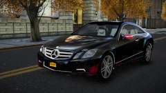 Mercedes-Benz E500 Ashah S10 para GTA 4