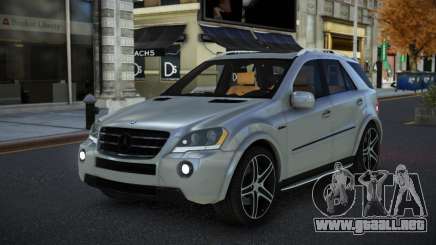 Mercedes-Benz ML63 AMG Denebuqah para GTA 4
