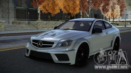 Mercedes-Benz C63 AMG Luepo para GTA 4