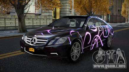 Mercedes-Benz E500 Ashah S9 para GTA 4