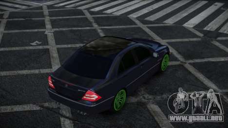 Mercedes-Benz C32 AMG Wadetut para GTA 4