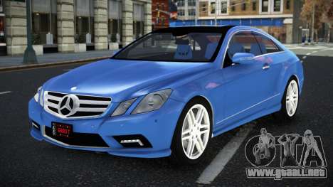 Mercedes-Benz E500 Petu para GTA 4