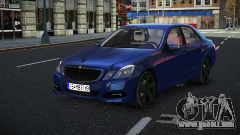 Mercedes-Benz E63 AMG Dokvabul para GTA 4
