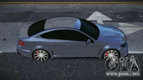 Mercedes-Benz C63 AMG Fujo para GTA 4