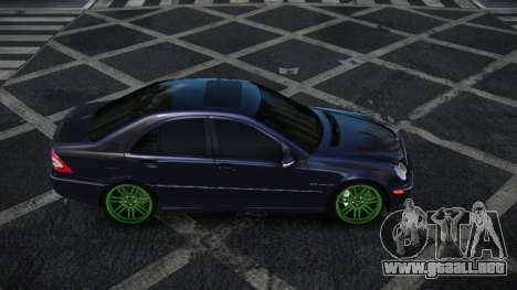 Mercedes-Benz C32 AMG Wadetut para GTA 4