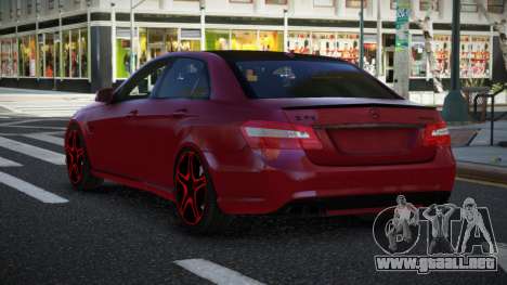 Mercedes-Benz E63 AMG Dusciwuvu para GTA 4