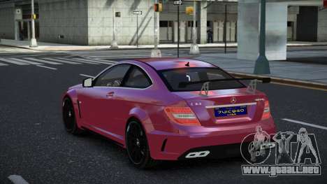Mercedes-Benz C63 AMG Fijeco para GTA 4