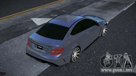Mercedes-Benz C63 AMG Fujo para GTA 4
