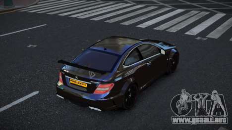 Mercedes-Benz C63 AMG Bimvom para GTA 4