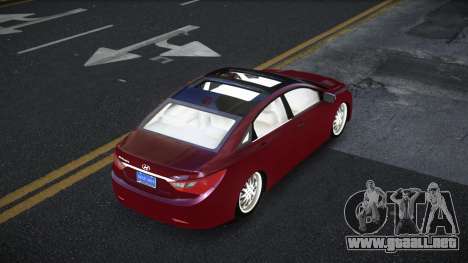 Hyundai Sonata Qawfuju para GTA 4