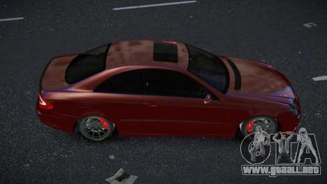 Mercedes-Benz CLK55 AMG Dumanejug para GTA 4