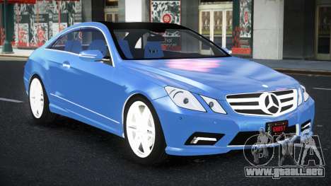 Mercedes-Benz E500 Petu para GTA 4