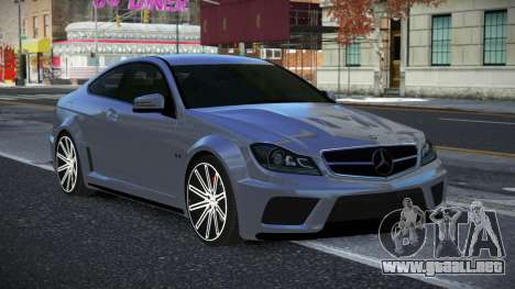 Mercedes-Benz C63 AMG Fujo para GTA 4