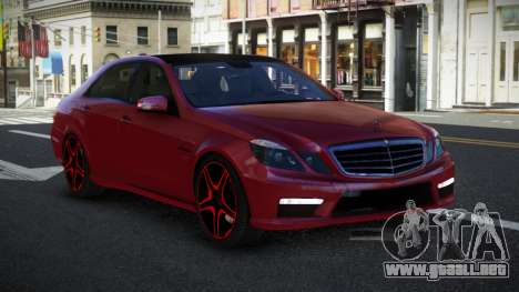 Mercedes-Benz E63 AMG Dusciwuvu para GTA 4