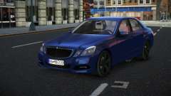 Mercedes-Benz E63 AMG Dokvabul para GTA 4