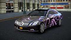 Mercedes-Benz E500 Vantora S9 para GTA 4
