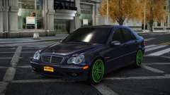 Mercedes-Benz C32 AMG Wadetut para GTA 4