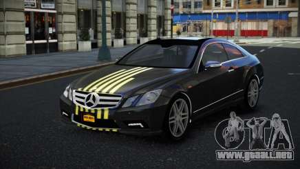 Mercedes-Benz E500 Vantora S11 para GTA 4